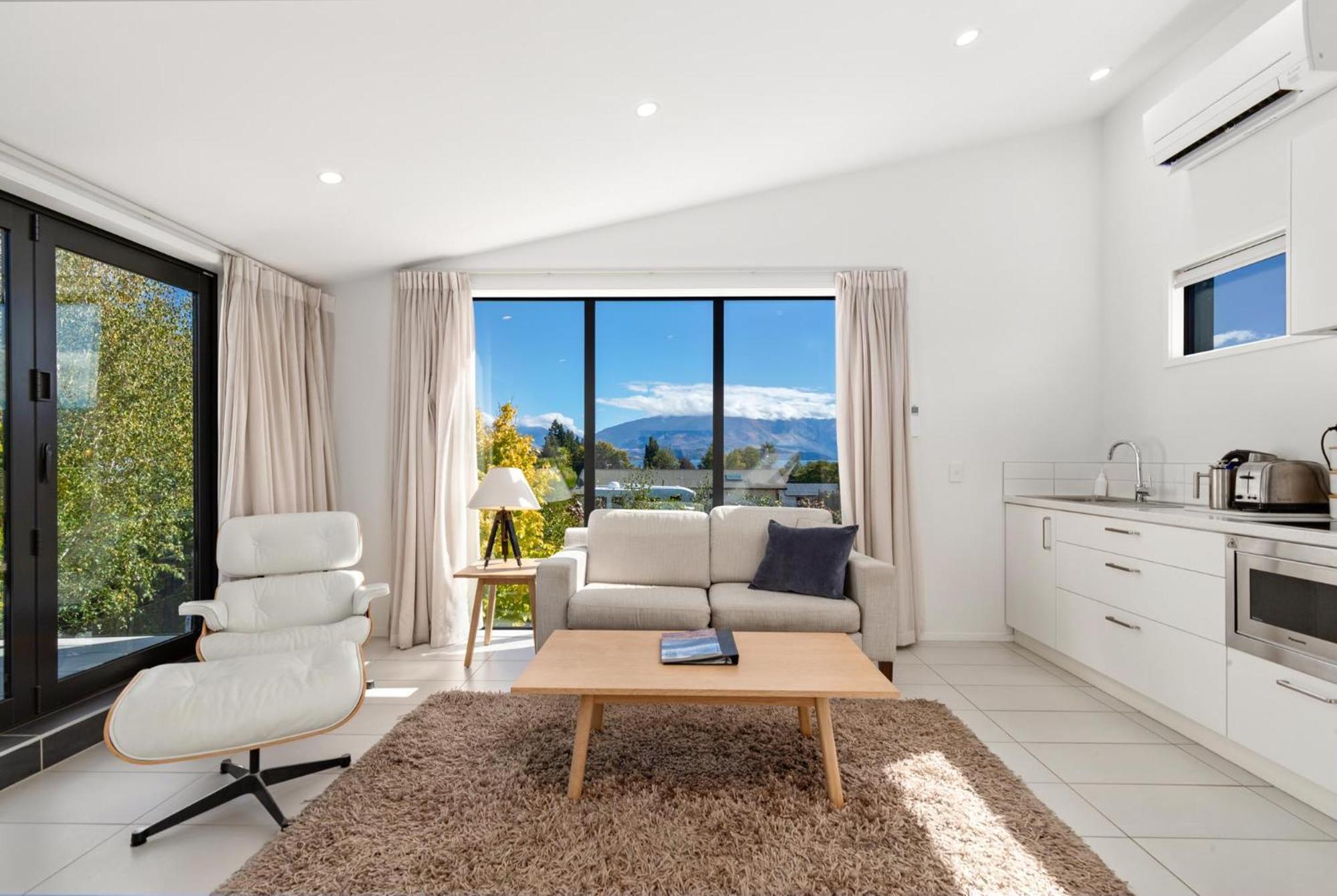 Tenby Apartments Wanaka Bagian luar foto